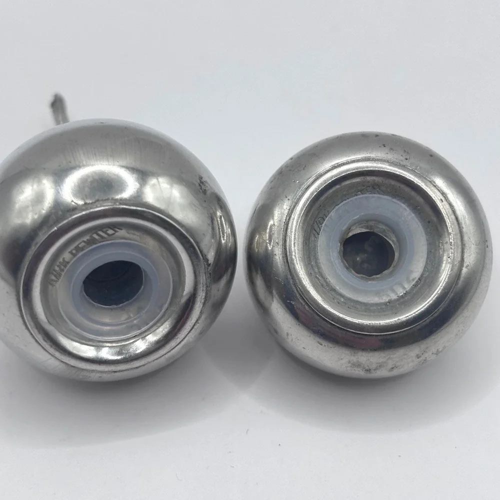 Kirk Stieff Pewter Apple Pear Salt and Pepper Shakers #560